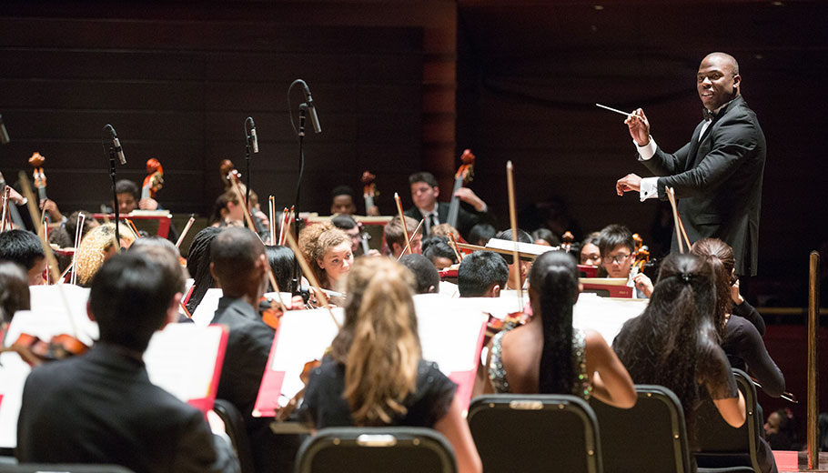 Joseph Conyers conducting The Philadelphia Orchestra