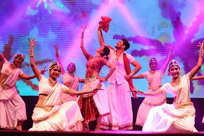 Taj Express Performs on stage